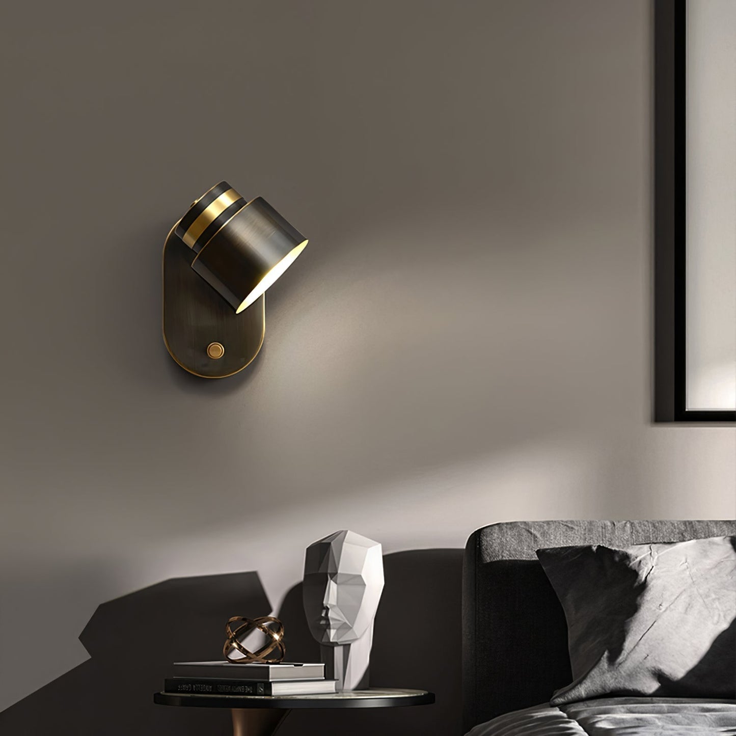 Brillare Wall Light – Sleek Gloss Finish for Contemporary Homes