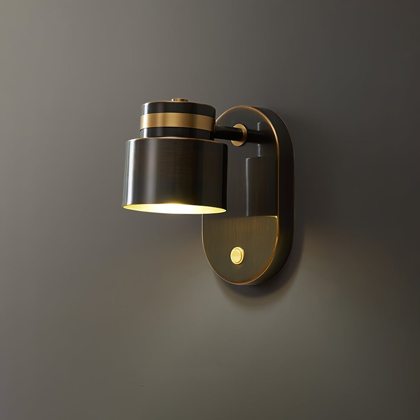 Brillare Wall Light – Sleek Gloss Finish for Contemporary Homes