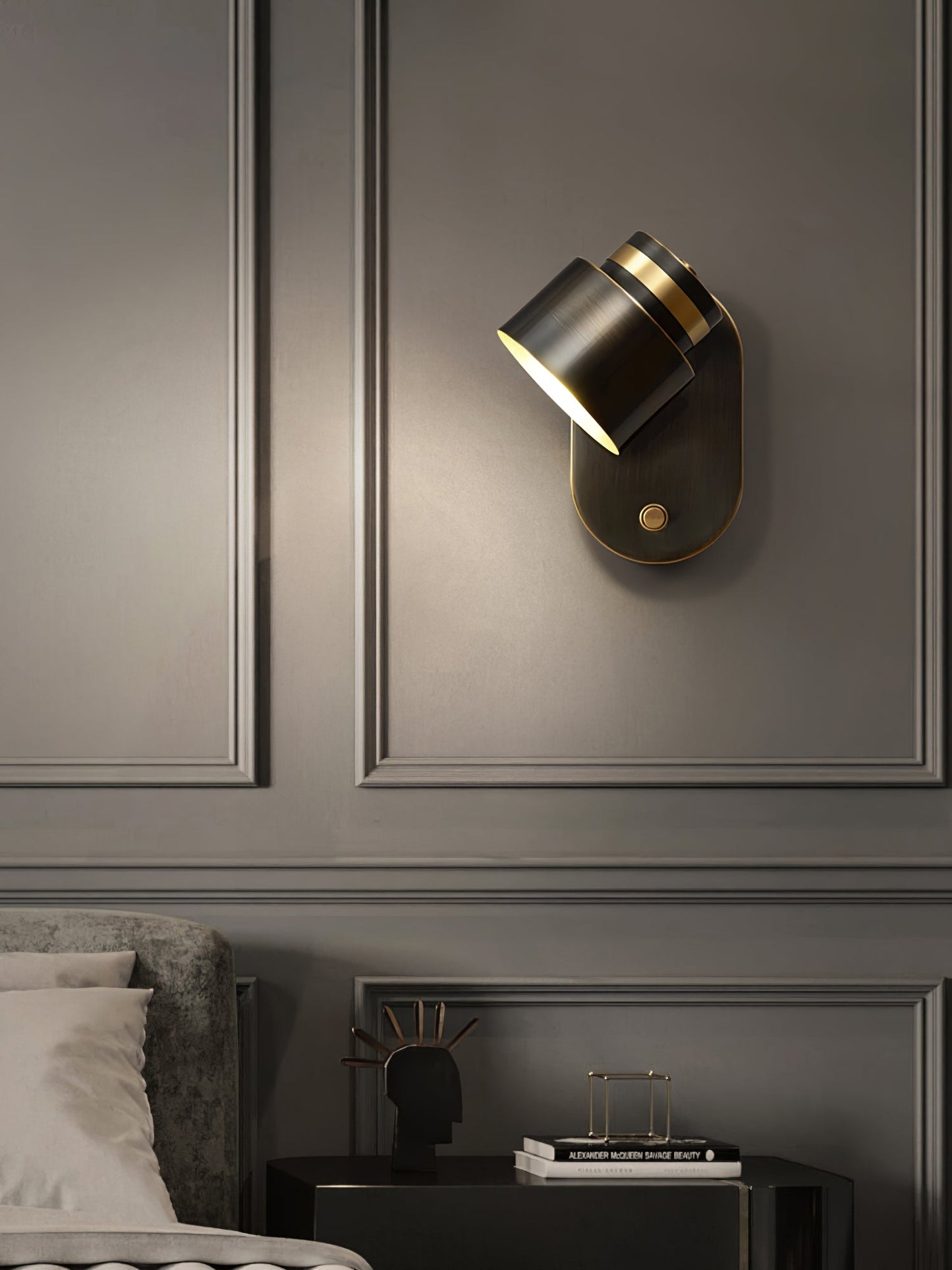 Brillare Wall Light – Sleek Gloss Finish for Contemporary Homes