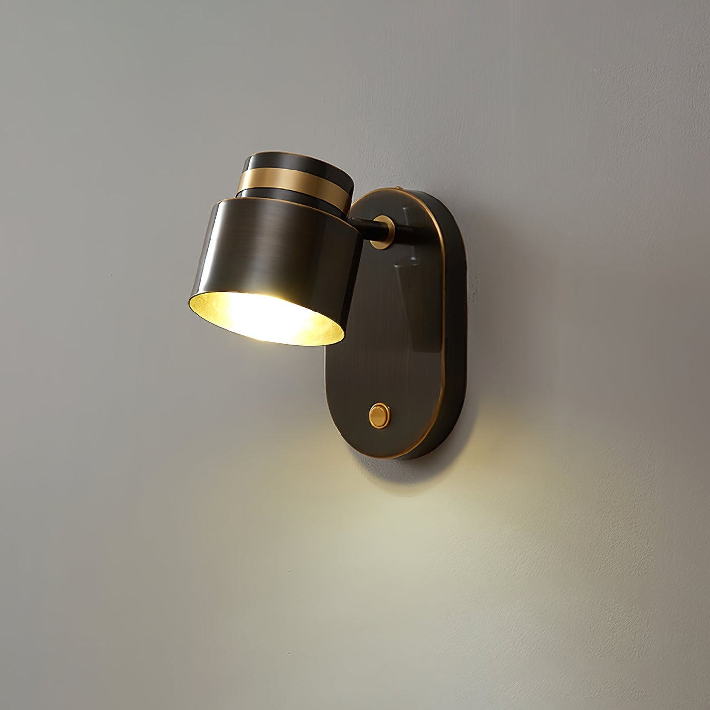Brillare Wall Light – Sleek Gloss Finish for Contemporary Homes
