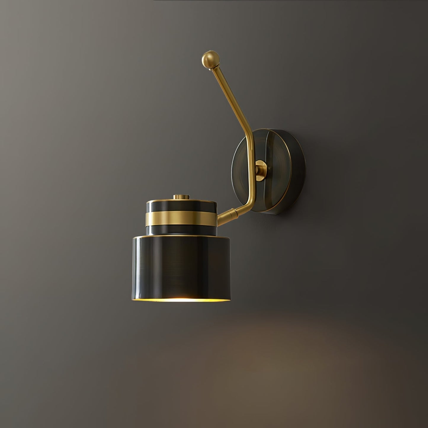 Brillare Wall Light – Sleek Gloss Finish for Contemporary Homes