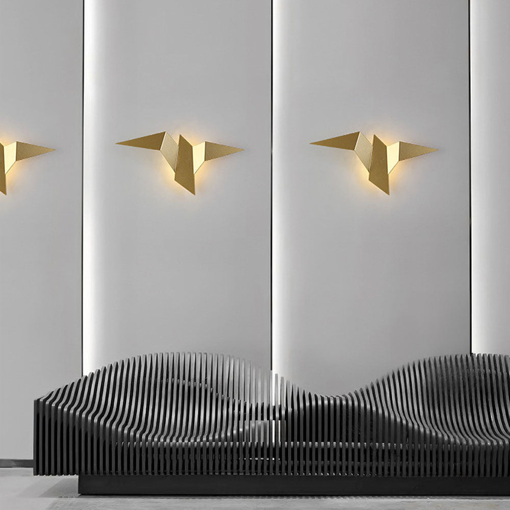 Aviora LED Wall Lamp – Elegant Bird-Inspired Light for Contemporary Interiors