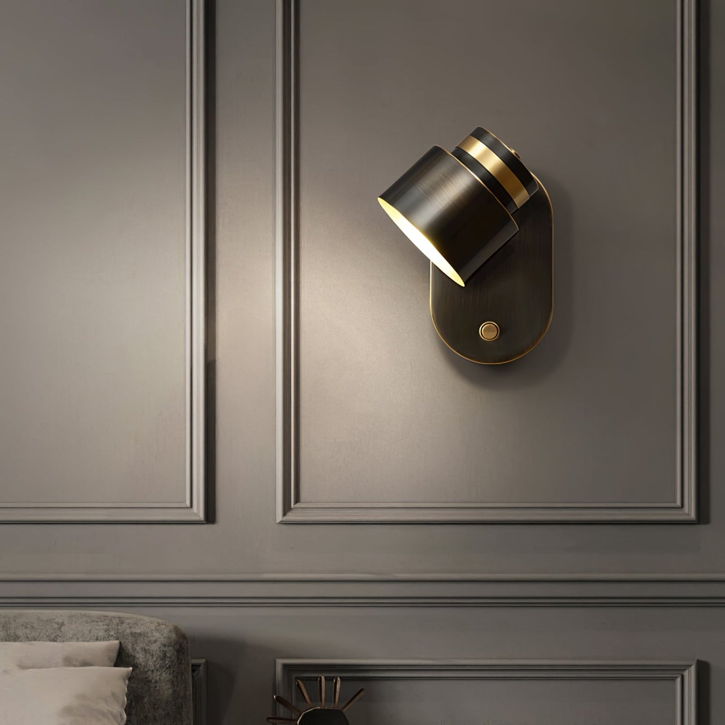 Brillare Wall Light – Sleek Gloss Finish for Contemporary Homes