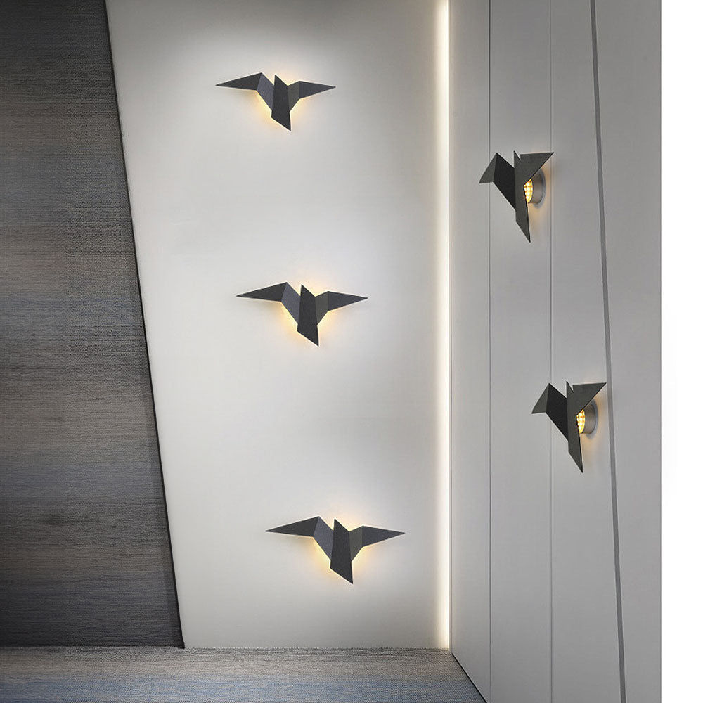 Aviora LED Wall Lamp – Elegant Bird-Inspired Light for Contemporary Interiors