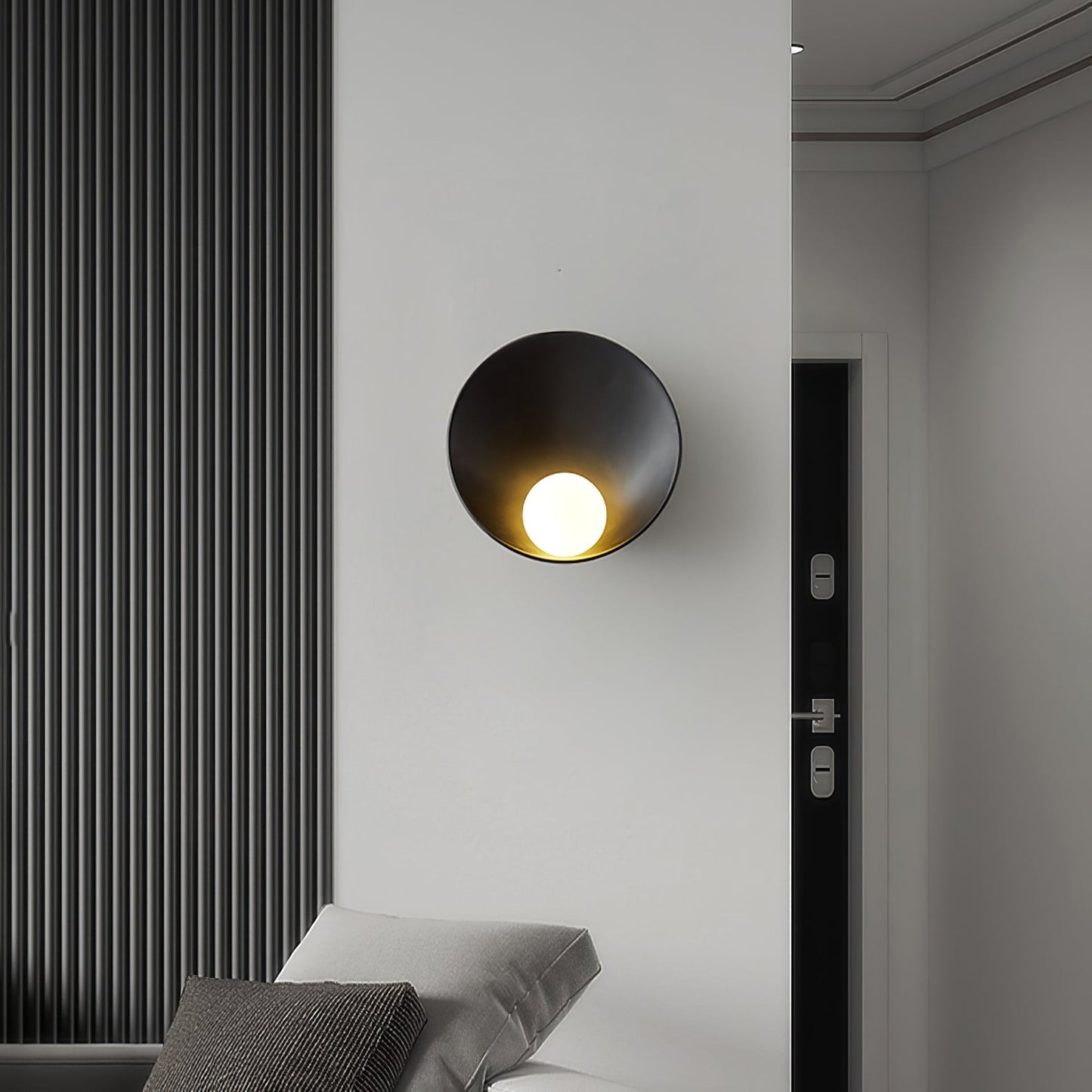 Solura Round – Elegant Scandinavian Wall Lamp for Ambient Living